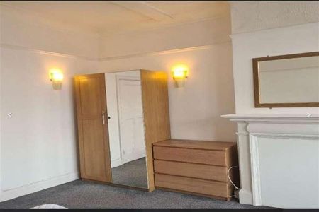 Bedroom Flat In Bournemouth, BH9 - Photo 4
