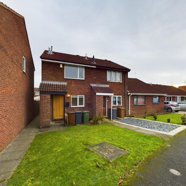 2 bedroom terraced house to rent - Photo 1