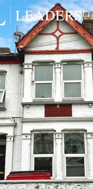 1 bedroom in a house share to rent - Photo 2