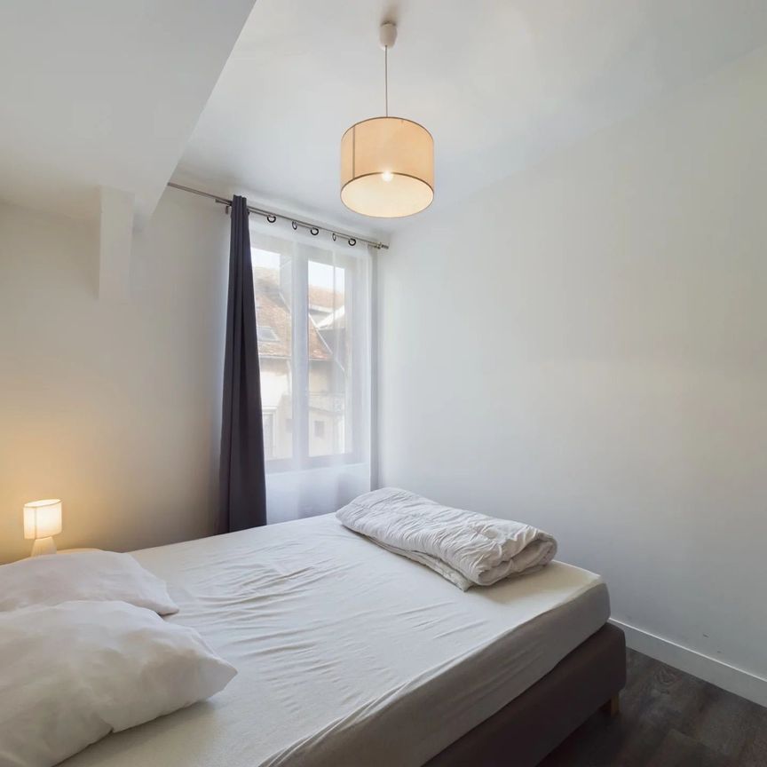 Deux pièces meublé à deux pas des Halles - Photo 1