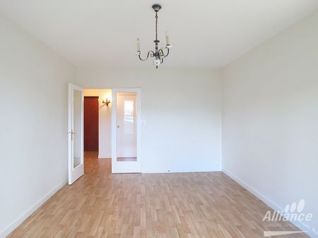 APPARTEMENT EN REZ DE CHAUSSEE RENOVE - Photo 3