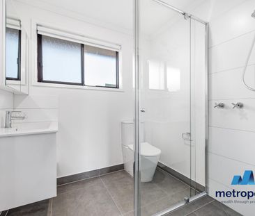 3/25 Roslyn Street, Burwood, Vic 3125 - Photo 3