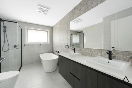 33 Cohen St, Gledswood Hills NSW 2557 - House For Rent | Domain - Photo 4