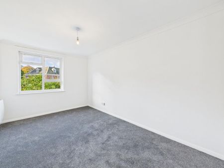 3 bedroom flat to rent - Photo 3