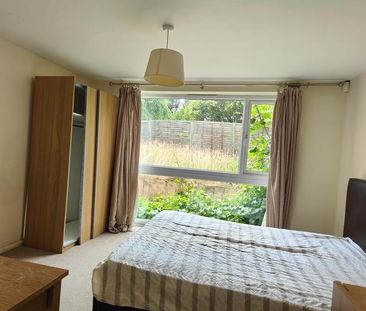 5 bedroom detached house to rent - Photo 3