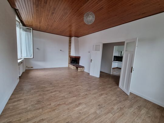 Location Appartement 4 pièces 101m² MARSEILLE 12ème - Photo 1