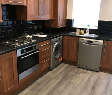 3 bedroom terraced house to rent - Photo 6