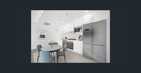 Light-filled, modern apartment located in the heart of Burwood - Photo 5