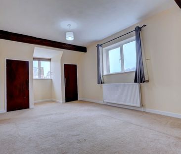 4 bedroom semi detached house to rent - Photo 4