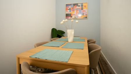 Carrer de Roger de Llúria, Barcelona, Catalonia 08010 - Foto 2