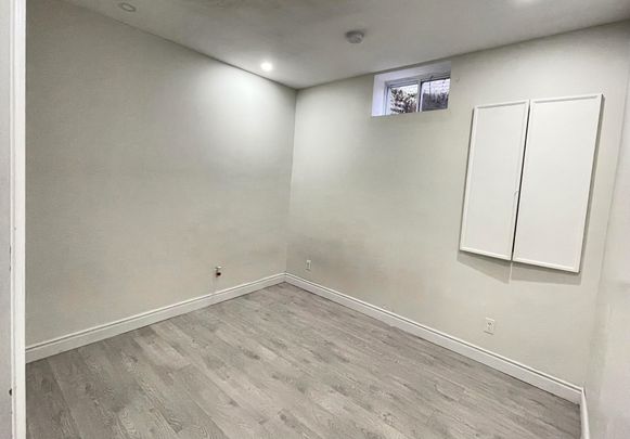 For Lease - 5866 Valley Way Unit# LEGAL BASEMENT, Niagara Falls, Ontario - Photo 1