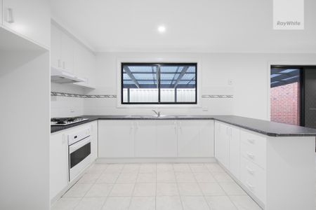 56 Sommeville Drive, Roxburgh Park VIC 3064 - House For Rent | Domain - Photo 5