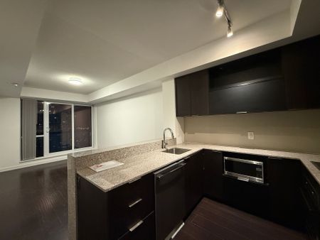 For Lease - 55 Regent Park Boulevard Unit# 2013, Toronto, Ontario - Photo 5