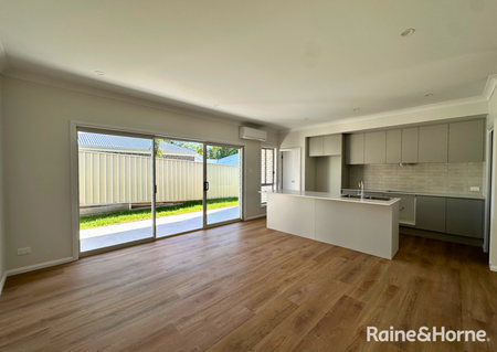 Brand New Executive Living in West Nowra - Photo 5