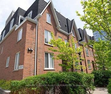 LIBERTY VILLAGE ROOFTOP TERRACE TOWNHOUSE 2 BEDS 2 BATHS PARKING INCLD - Photo 1