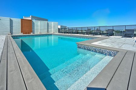 Welcome to life at Vue. Connected, comfortable and close to everything. Explore your options now. - Photo 3