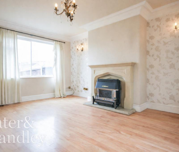 3 bedroom end of terrace house to rent - Photo 2