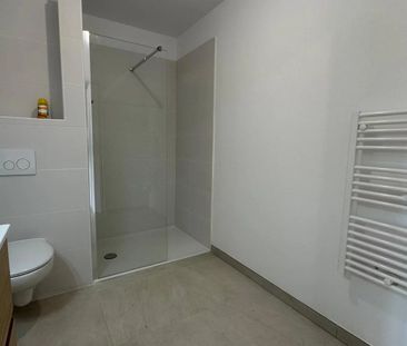 Location Appartement 2 pièces 42m² MARSEILLE 11ème - Photo 6