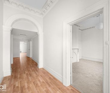 1/60 Warwick Street, Hobart, Tas 7000 - Photo 2