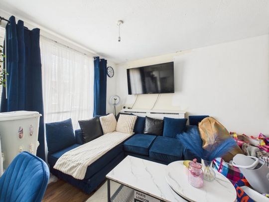 Holmedale, Slough, Berkshire,SL2 - Photo 1