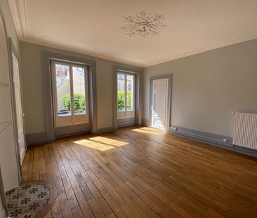 Location Appartement 4 pièces 106m² BESANCON 25000 - Photo 3