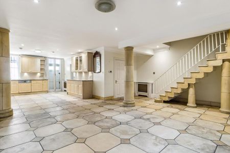 4 bedroom terraced house to rent - Photo 5