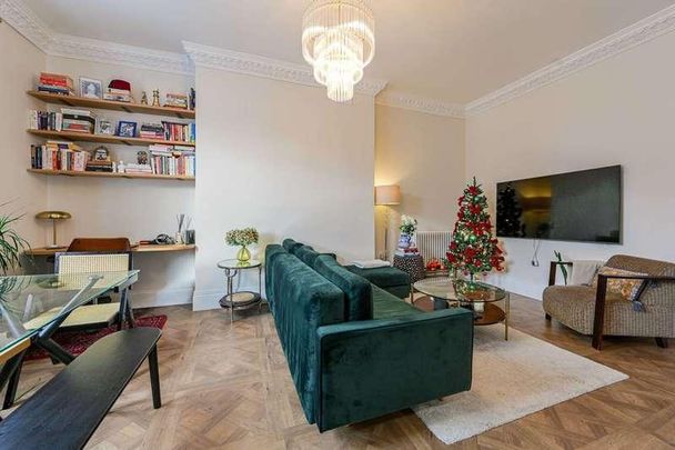 Flat, Sinclair Road, Olympia, W14 - Photo 1