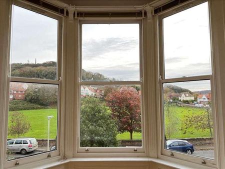 Oriel Crescent, Scarborough, YO11 - Photo 2