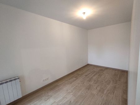 Location maison 5 pièces, 130.00m², Octeville-sur-Mer - Photo 3