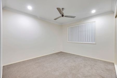 Well Presented 4 Bedroom Home - Photo 2