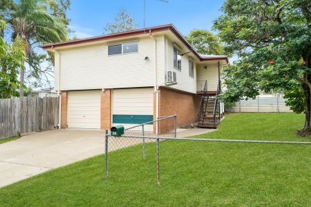 “REFURBISHED FAMILY HOME WITH A GREAT SIZE YARD!” - Photo 2