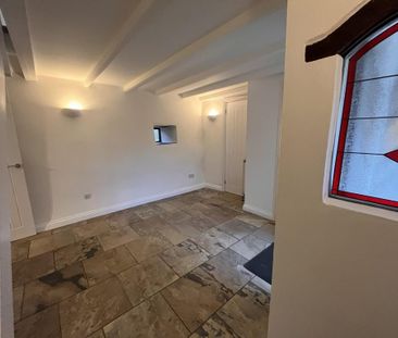 2 bedroom terraced house to rent - Photo 1