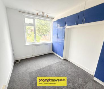 3 bedroom semi-detached house to rent - Photo 3