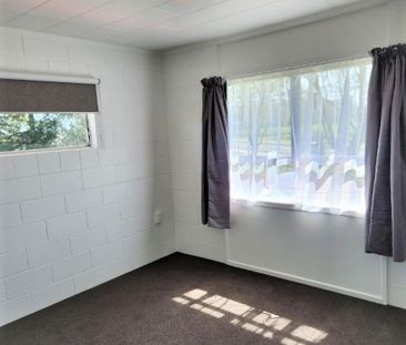 Stylish Renovated Unit - Walk To University Of Waikato - Photo 1