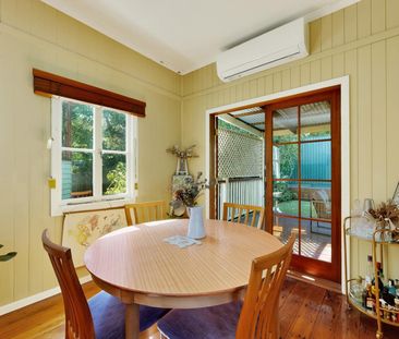 WELL-LOCATED COTTAGE WITH OUTDOOR LIVING - Photo 6