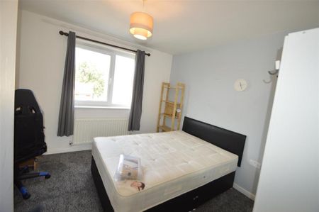 4 bedroom house to rent - Photo 4