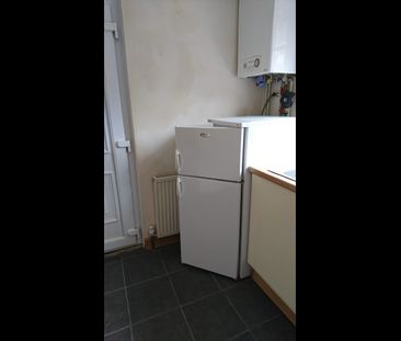 2 Bed Flat, Waldeck Road, NG5 - Photo 2