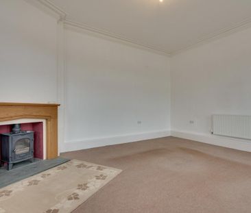 4 bedroom maisonette to rent - Photo 4