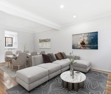 Private townhouse in a prime location - Photo 1