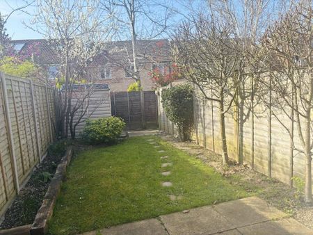 2 bedroom terraced house to rent - Photo 3