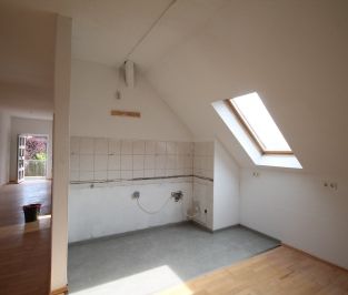 4 Zimmer Dachgeschoss Wohnung in Abbesbüttel - Foto 6