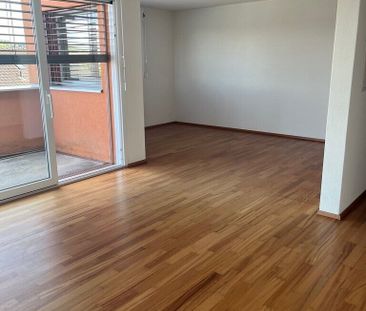 Living in a central location - Photo 1