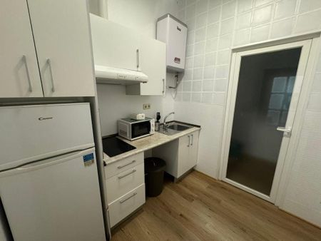 Calle del Marqués de Santa Ana, Madrid, Community of Madrid 28004 - Photo 4