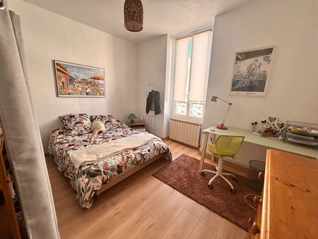 NIMES PROCHE ESPLANADE CH. DE GAULLE P4 DE 90.95M² - Photo 3