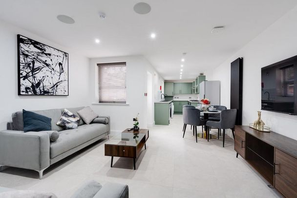 6 bedroom house to rent - Photo 1