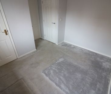 36 Loxley Way - Photo 2