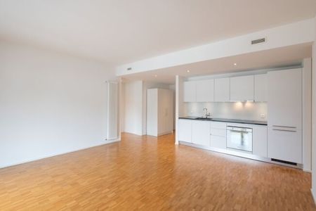 Apartment - Photo 2