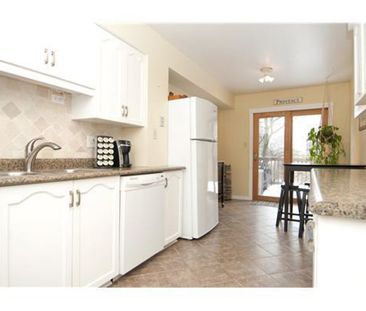 3 Robarts Cresent - Photo 2