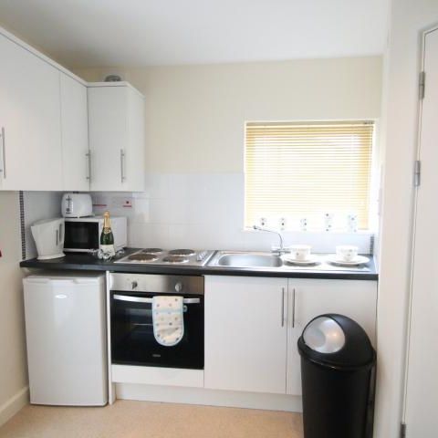 Studio to rent - Photo 1