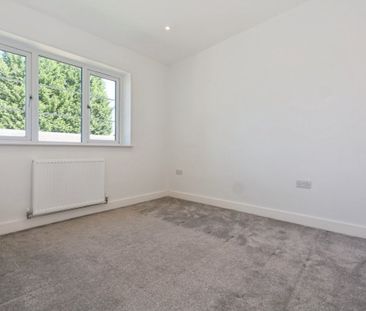 Petersfield Road - Photo 2